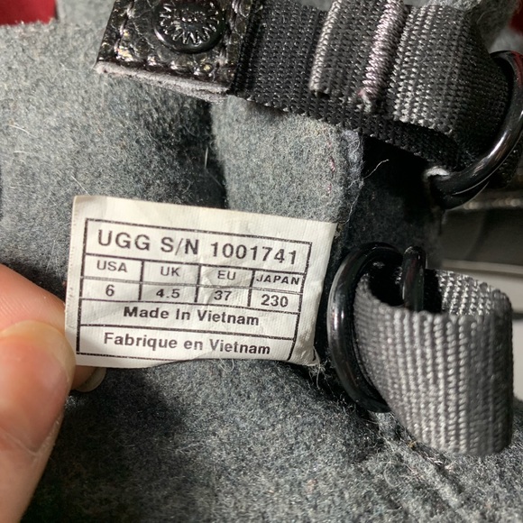 Ugg Australia Marais ~ Waterproof Winter Boots. Women’s Size 6. - Picture 4 of 4